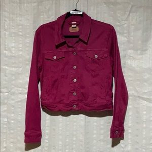 Levi’s Trucker Jean Jacket woman’s dark pink